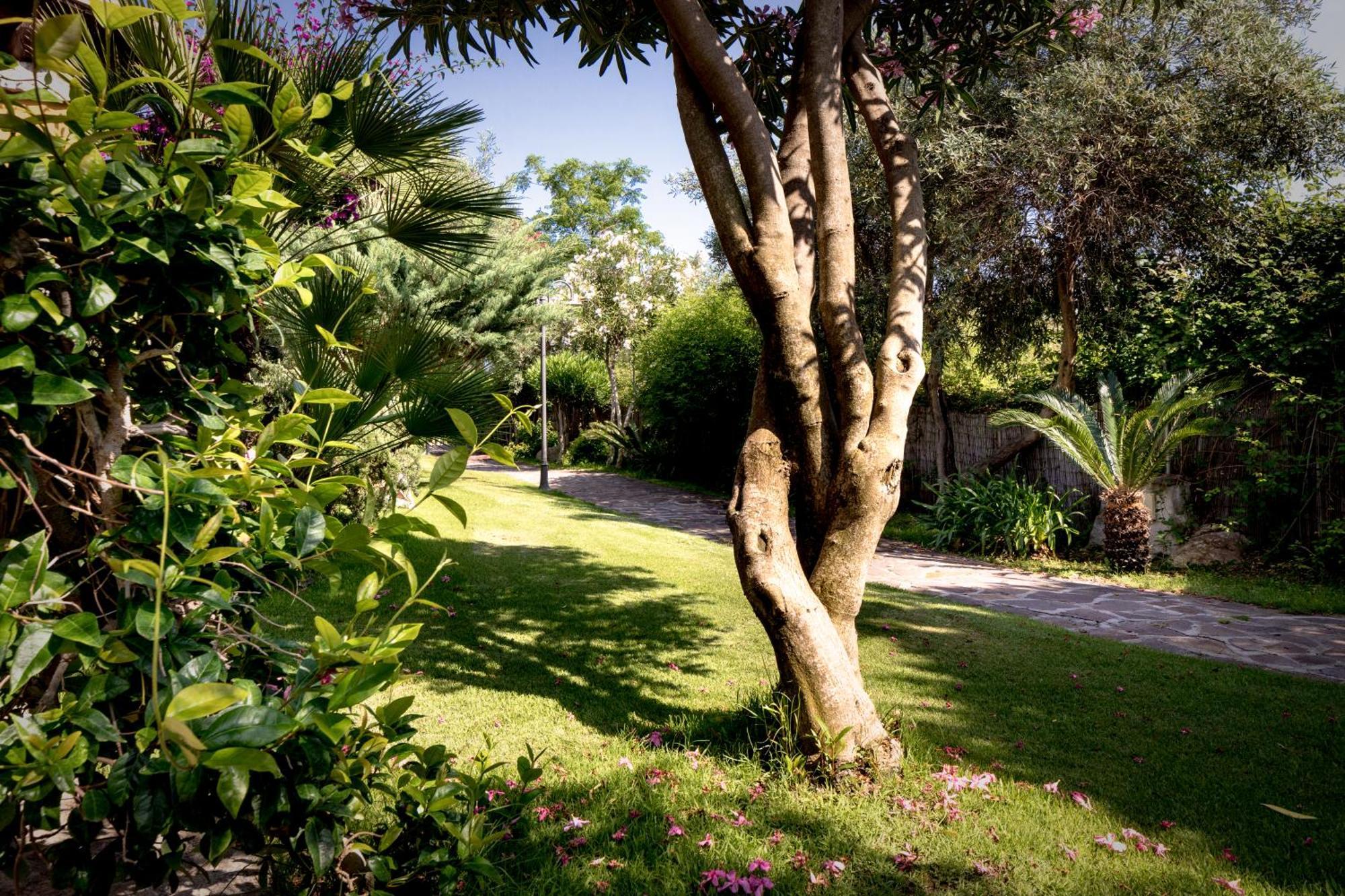 Cruccuris Resort - Adults Only Villasimius Luaran gambar